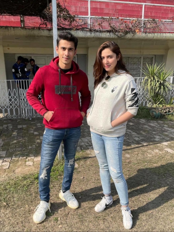 Exclusive: Exciting details on Mahira Khan and Nina Kashif’s ‘Baarwan Khiladi’