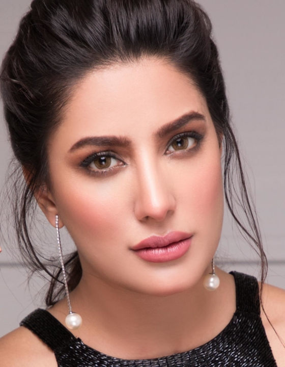 5 times Mehwish Hayat Stood Out with Rational Social Messages