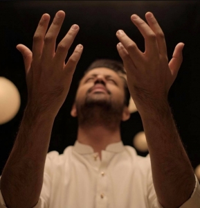 “The heart gravitates towards Durood o Salaam,” Atif Aslam talks about his magical rendition of Mustafa Jaan e Rahmat Naat e Rasool e Maqbool