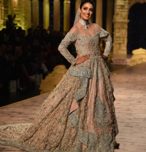 Five Pakistani Fashion ‘statements’ that need to go!