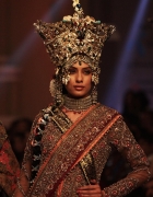 The evolution of the ‘Khaadi’ logo – and the evolution of Khaadi