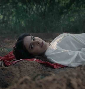 Love and yearning – a movie called Kamli, a song called ‘Kaash!’