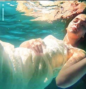 A cacophony of visuals, music and intrigue – an initial look at Sarmad Khoosat’s Kamli